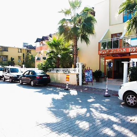 瓦赛曼酒店